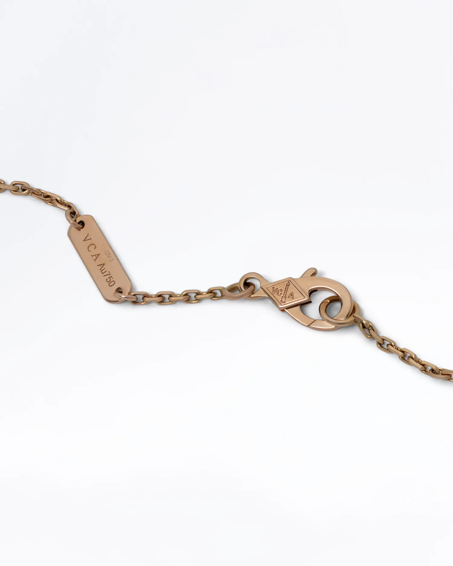 Single Motif Vintage Alhambra Holiday Necklace